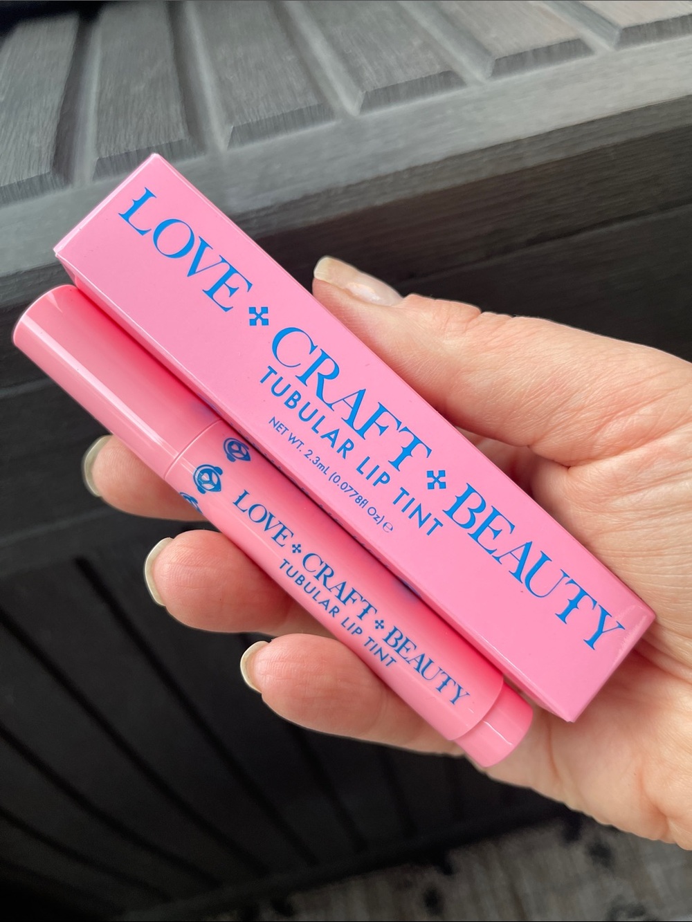 LOVE+CRAFT+BEAUTY - Tubular Lip Tint - New Wave Nude - Picture 7 of 8